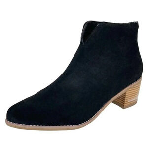 Aqua College Emily Black Suede Waterproof Womens Booties Left 8M Right 8.5M